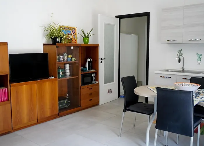 Casa è Se Vi Pare * Syracuse