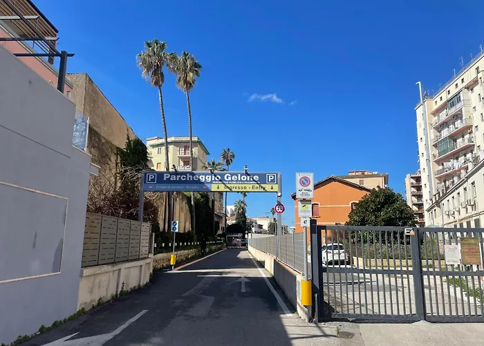 Casa è Se Vi Pare * Syracuse